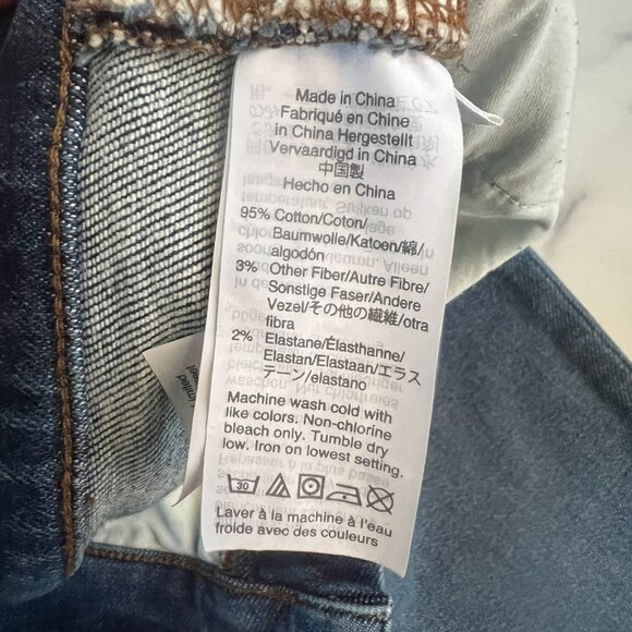 Madewell Cali Demi-Boot Jeans, Fleetwood Wash, Size 28T - Picture 10 of 10